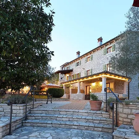 Bed & Breakfast Casa Rustica Dva Baladura Kanfanar