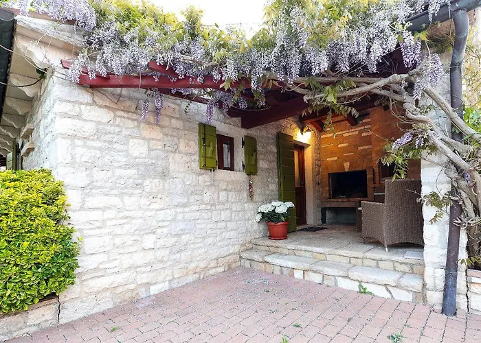 Casa Rustica Dva Baladura B&B