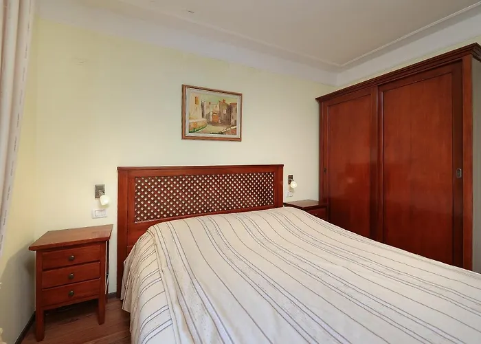 Casa Rustica Dva Baladura B&B 칸파나르